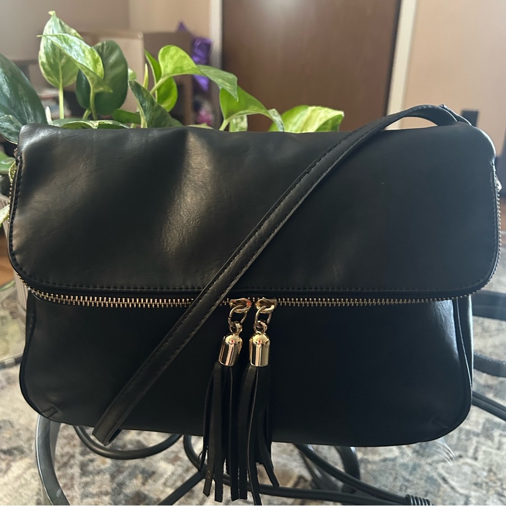 Elegant Black Crossbody Bag
